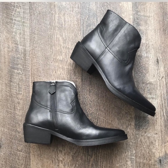 Vintage Foundry Co Women's Arielle Boot. - Picture 3 of 4